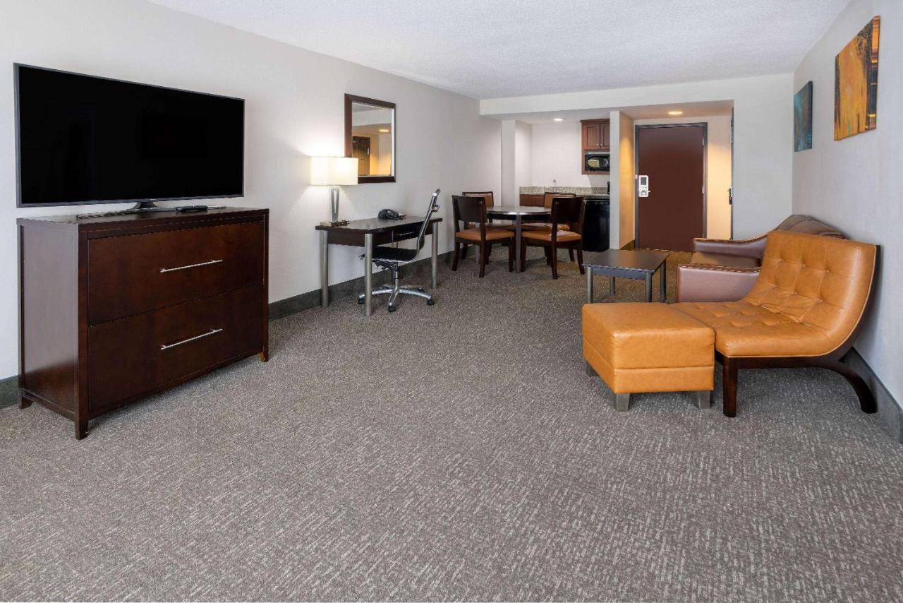 Wingate By Wyndham Atlanta Galleria/ Ballpark Smyrna Εξωτερικό φωτογραφία